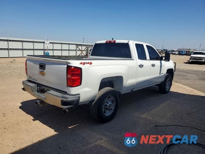 Trzecie zdjęcie samochodu z tyłu: 2019 CHEVROLET SILVERADO K2500 HEAVY DUTY VIN:2GC2KREG9K1181121 - miniatura