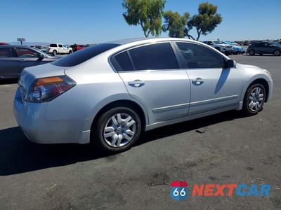 Trzecie zdjęcie samochodu z tyłu: 2012 NISSAN ALTIMA 2.5 VIN:1N4AL2AP8CN521287 - miniatura