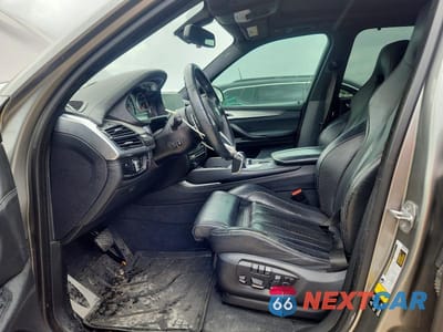 Zdjęcie 7 z 13 samochodu: 2018 BMW X5 M VIN:5YMKT6C50J0Y83875 - miniatura