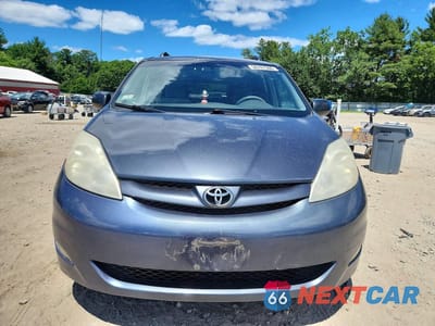 Piąte zdjęcie samochodu w środku: 2008 TOYOTA SIENNA LE 7-PASSENGER VIN:5TDZK23C78S183733 - miniatura