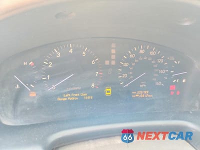 Zdjęcie 9 z 12 samochodu: 2004 LEXUS LS 430 VIN:JTHBN36F640162324 - miniatura