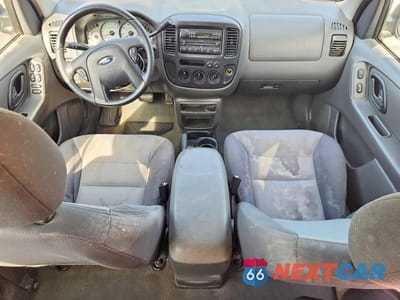 Zdjęcie 8 z 12 samochodu: 2003 FORD ESCAPE XLS VIN:1FMYU02133KB89034 - miniatura