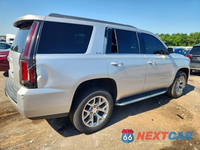 Trzecie zdjęcie samochodu z tyłu: 2017 GMC YUKON SLE VIN:1GKS1AKCXHR343719 - miniatura