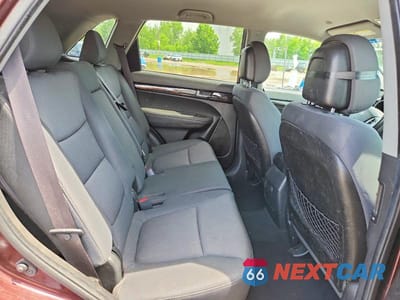 Zdjęcie 11 z 13 samochodu: 2013 KIA SORENTO LX VIN:5XYKTCA62DG322465 - miniatura