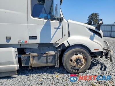 Zdjęcie 9 z 10 samochodu: 2022 VOLVO VN VNL VIN:4V4NC9EJ1NN305993 - miniatura