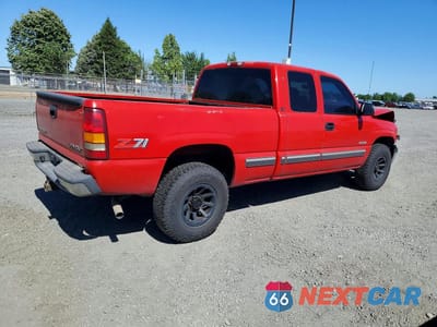Trzecie zdjęcie samochodu z tyłu: 1999 CHEVROLET SILVERADO K1500 VIN:1GCEK19T9XE232001 - miniatura