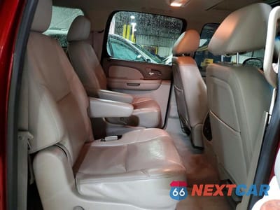 Zdjęcie 11 z 13 samochodu: 2012 CHEVROLET SUBURBAN K1500 LTZ VIN:1GNSKKE75CR317445 - miniatura