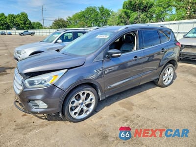 2019 FORD ESCAPE TITANIUM 1FMCU0J90KUA56364 - główne zdjęcie licytacji z USA - miniatura