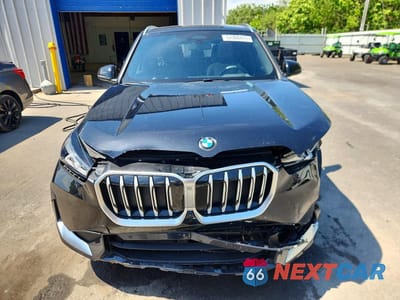 Piąte zdjęcie samochodu w środku: 2026 BMW X1 XDRIVE28I VIN:WBX73EF09T5433577 - miniatura
