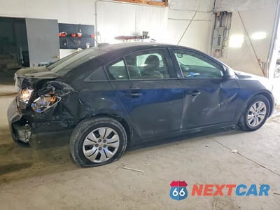 Trzecie zdjęcie samochodu z tyłu: 2015 CHEVROLET CRUZE LS VIN:1G1PA5SG7F7177348 - miniatura