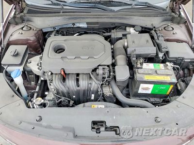 Zdjęcie 11 z 12 samochodu: 2019 KIA OPTIMA LX VIN:5XXGT4L31KG356073 - miniatura