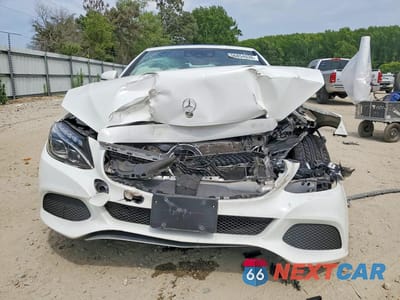 Piąte zdjęcie samochodu w środku: 2018 MERCEDES-BENZ C 300 4MATIC VIN:WDDWK4KBXJF648914 - miniatura