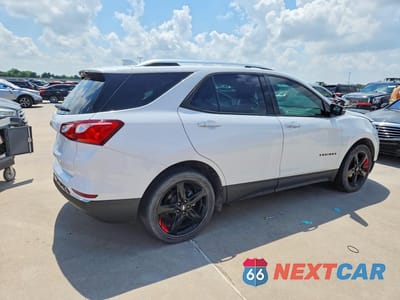 Trzecie zdjęcie samochodu z tyłu: 2021 CHEVROLET EQUINOX PREMIER VIN:2GNAXNEV9M6153451 - miniatura