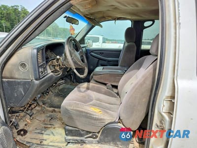 Zdjęcie 7 z 12 samochodu: 2006 CHEVROLET SILVERADO C2500 HEAVY DUTY VIN:1GCHC23U16F136003 - miniatura