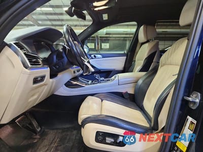 Zdjęcie 7 z 13 samochodu: 2019 BMW X7 XDRIVE40I VIN:5UXCW2C50KLB43760 - miniatura