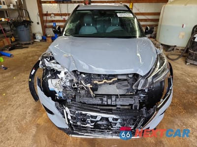 Piąte zdjęcie samochodu w środku: 2024 NISSAN KICKS SR VIN:3N1CP5DV0RL487280 - miniatura