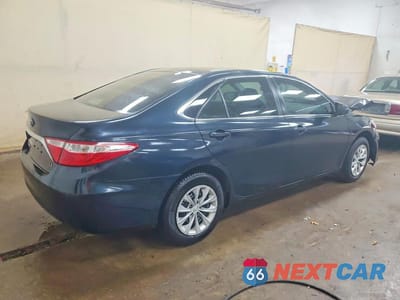 Trzecie zdjęcie samochodu z tyłu: 2017 TOYOTA CAMRY LE VIN:4T1BF1FK1HU754157 - miniatura