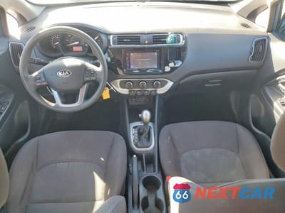 Zdjęcie 8 z 12 samochodu: 2016 KIA RIO LX VIN:KNADM4A37G6549933 - miniatura