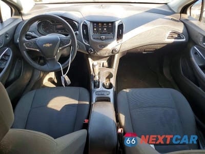 Zdjęcie 8 z 13 samochodu: 2019 CHEVROLET CRUZE LT VIN:1G1BE5SM3K7101754 - miniatura