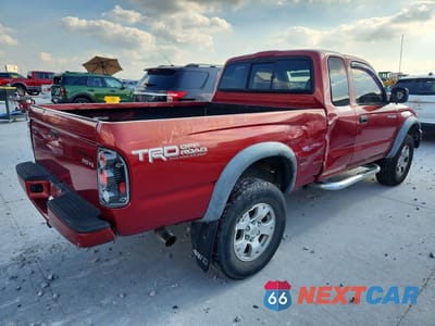 Trzecie zdjęcie samochodu z tyłu: 2002 TOYOTA TACOMA XTRACAB VIN:5TEWN72N22Z897905 - miniatura