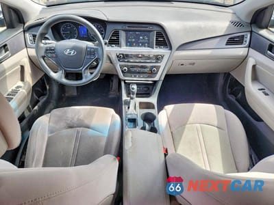 Zdjęcie 8 z 13 samochodu: 2017 HYUNDAI SONATA SPORT VIN:5NPE34AF8HH553579 - miniatura