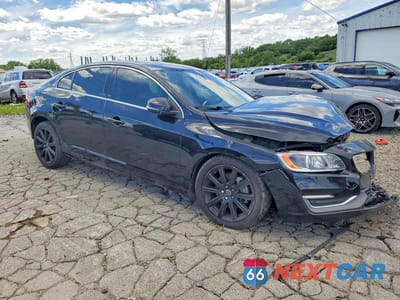 Czwarte zdjęcie samochodu z boku: 2018 VOLVO S60 PLATINUM VIN:LYV402TM0JB166616 - miniatura