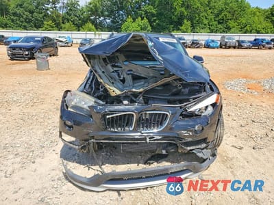 Piąte zdjęcie samochodu w środku: 2015 BMW X1 SDRIVE28I VIN:WBAVM1C55FV319457 - miniatura