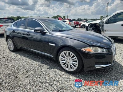 Czwarte zdjęcie samochodu z boku: 2015 JAGUAR XF 2.0T PREMIUM VIN:SAJWA0FS9FPU78984 - miniatura