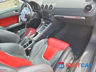 Zdjęcie 8 z 12 samochodu: 2009 AUDI TTS VIN:TRUUF38J891021996 - miniatura