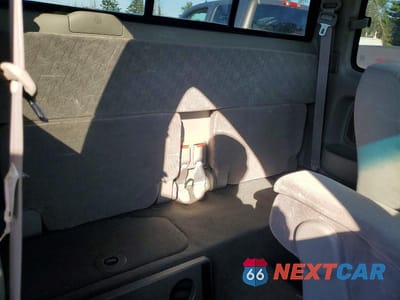 Zdjęcie 10 z 12 samochodu: 2004 TOYOTA TACOMA XTRACAB VIN:5TEWN72N04Z319790 - miniatura
