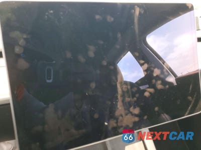 Zdjęcie 9 z 14 samochodu: 2022 TESLA MODEL Y VIN:7SAYGDEE7NF369878 - miniatura
