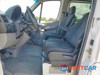 Zdjęcie 7 z 14 samochodu: 2017 MERCEDES-BENZ SPRINTER 2500 VIN:WD3PE7CD7HP511421 - miniatura