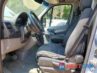 Zdjęcie 7 z 13 samochodu: 2018 MERCEDES-BENZ SPRINTER 2500 VIN:WD3PE7CD2JP635182 - miniatura