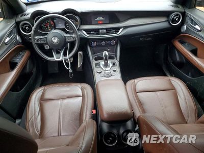 Zdjęcie 8 z 13 samochodu: 2022 ALFA ROMEO STELVIO TI VIN:ZASPAKBN2N7D41017 - miniatura