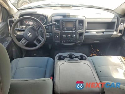 Zdjęcie 8 z 12 samochodu: 2018 RAM 3500 ST VIN:3C63R3GL1JG220904 - miniatura