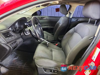 Zdjęcie 7 z 12 samochodu: 2010 SUZUKI KIZASHI GTS VIN:JS2RF9A50A6100155 - miniatura