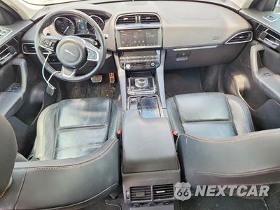Zdjęcie 8 z 14 samochodu: 2019 JAGUAR F-PACE PRESTIGE VIN:SADCK2GX8KA390322 - miniatura