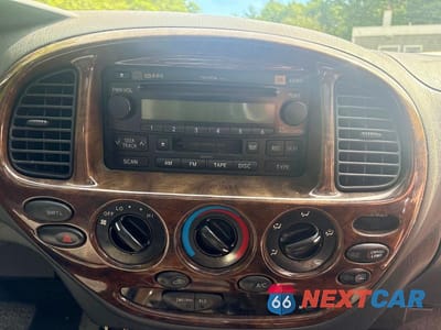 Zdjęcie 9 z 10 samochodu: 2006 TOYOTA TUNDRA DOUBLE CAB SR5 VIN:5TBDT44176S541239 - miniatura