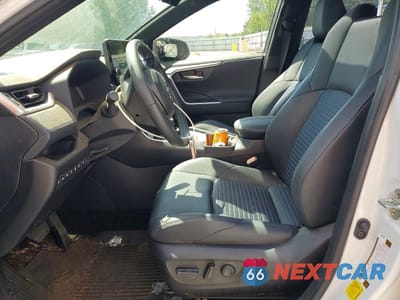 Zdjęcie 7 z 13 samochodu: 2024 TOYOTA RAV4 XSE VIN:JTME6RFV3RJ055058 - miniatura
