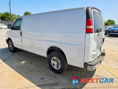 Drugie zdjęcie samochodu z przodu: 2011 CHEVROLET EXPRESS 2500 DELIVERY VAN VIN:1GCWGFCA9B1187054 - miniatura