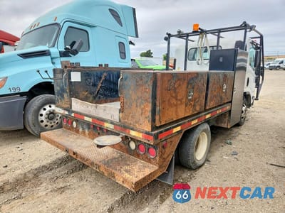 Trzecie zdjęcie samochodu z tyłu: 2016 ISUZU NPR VIN:54DB4W1B0GS800789 - miniatura