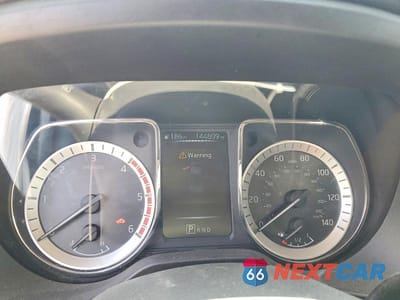 Zdjęcie 9 z 13 samochodu: 2017 NISSAN TITAN XD SV VIN:1N6BA1F35HN575249 - miniatura