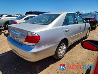 Trzecie zdjęcie samochodu z tyłu: 2006 TOYOTA CAMRY VIN:4T1BE30K06U107043 - miniatura