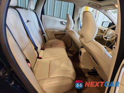 Zdjęcie 11 z 14 samochodu: 2013 VOLVO XC60 T6 VIN:YV4902DZ6D2428481 - miniatura