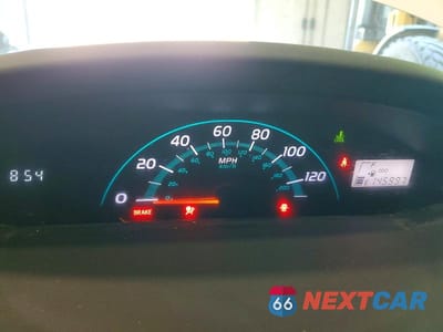 Zdjęcie 9 z 13 samochodu: 2007 TOYOTA YARIS BASE VIN:JTDJT923X75054748 - miniatura