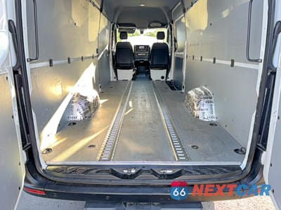 Zdjęcie 11 z 14 samochodu: 2021 MERCEDES-BENZ SPRINTER 2500 VIN:W1Y4ECHY4MT076870 - miniatura