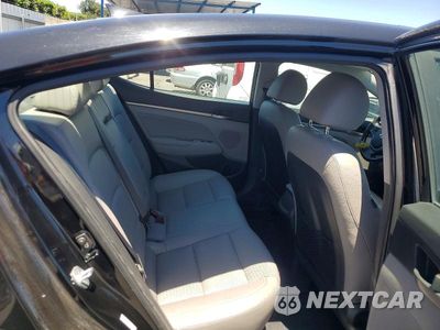 Zdjęcie 10 z 12 samochodu: 2017 HYUNDAI ELANTRA LIMITED VIN:KMHD84LF9HU312948 - miniatura