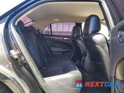Zdjęcie 10 z 12 samochodu: 2019 CHRYSLER 300 TOURING VIN:2C3CCAAG3KH547952 - miniatura