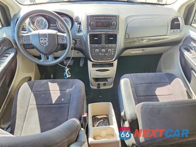 Zdjęcie 8 z 13 samochodu: 2011 DODGE GRAND CARAVAN MAINSTREET VIN:2D4RN3DG4BR645988 - miniatura