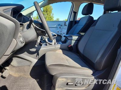 Zdjęcie 7 z 12 samochodu: 2017 FORD ESCAPE SE VIN:1FMCU9GD1HUA52039 - miniatura